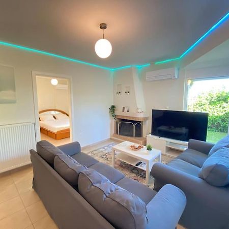 Cozy 2 Room Apartment With Garden Near Athens Air-Port 阿特米达 外观 照片