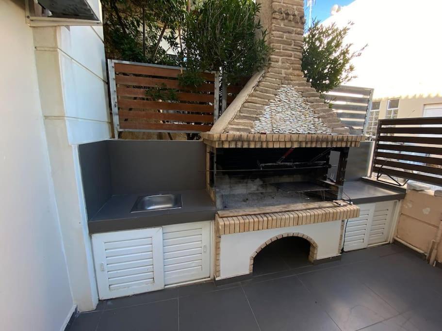 Cozy 2 Room Apartment With Garden Near Athens Air-Port 阿特米达 外观 照片