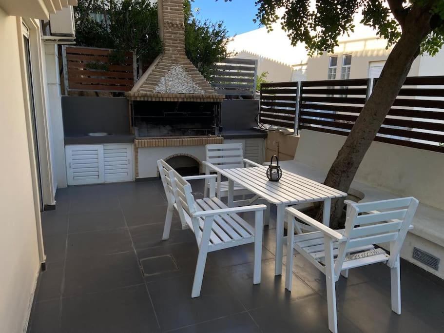 Cozy 2 Room Apartment With Garden Near Athens Air-Port 阿特米达 外观 照片